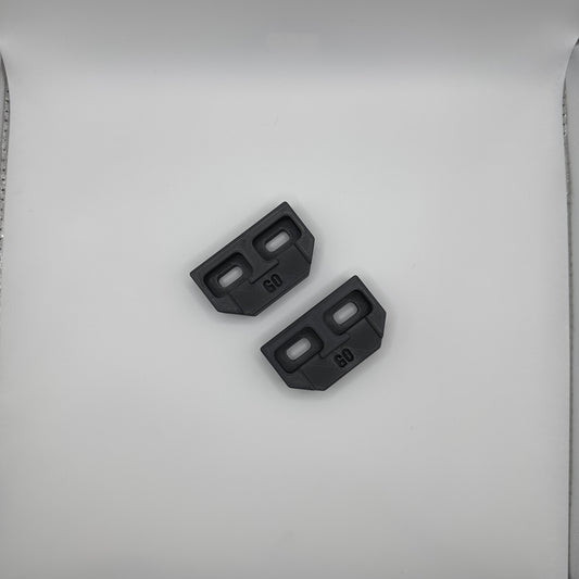 Set van twee 3D-geprinte deurgeleiders geschikt voor Mazda MX5, ontworpen door MM3D voor een perfecte pasvorm.